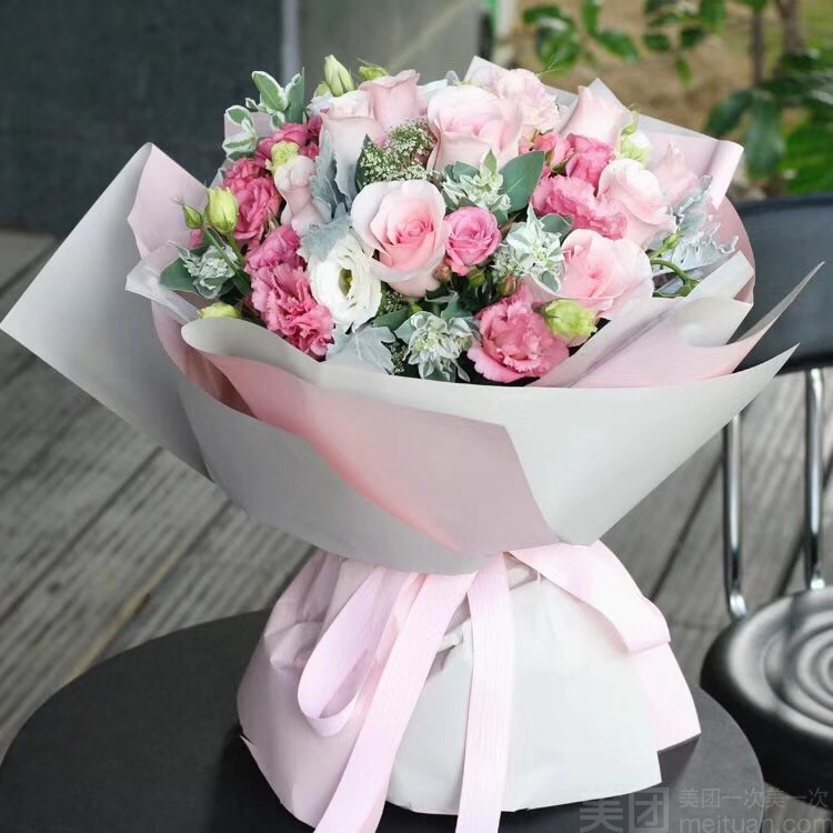 韩式花束 韩式花束跟普通的花束区别 517鲜花